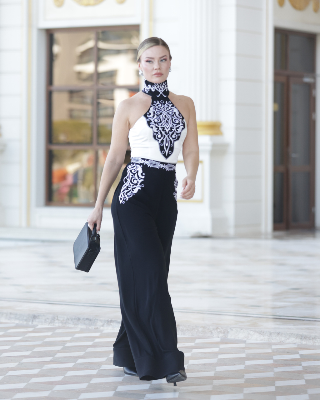 Isadora İşlemeli Siyah Pantolon