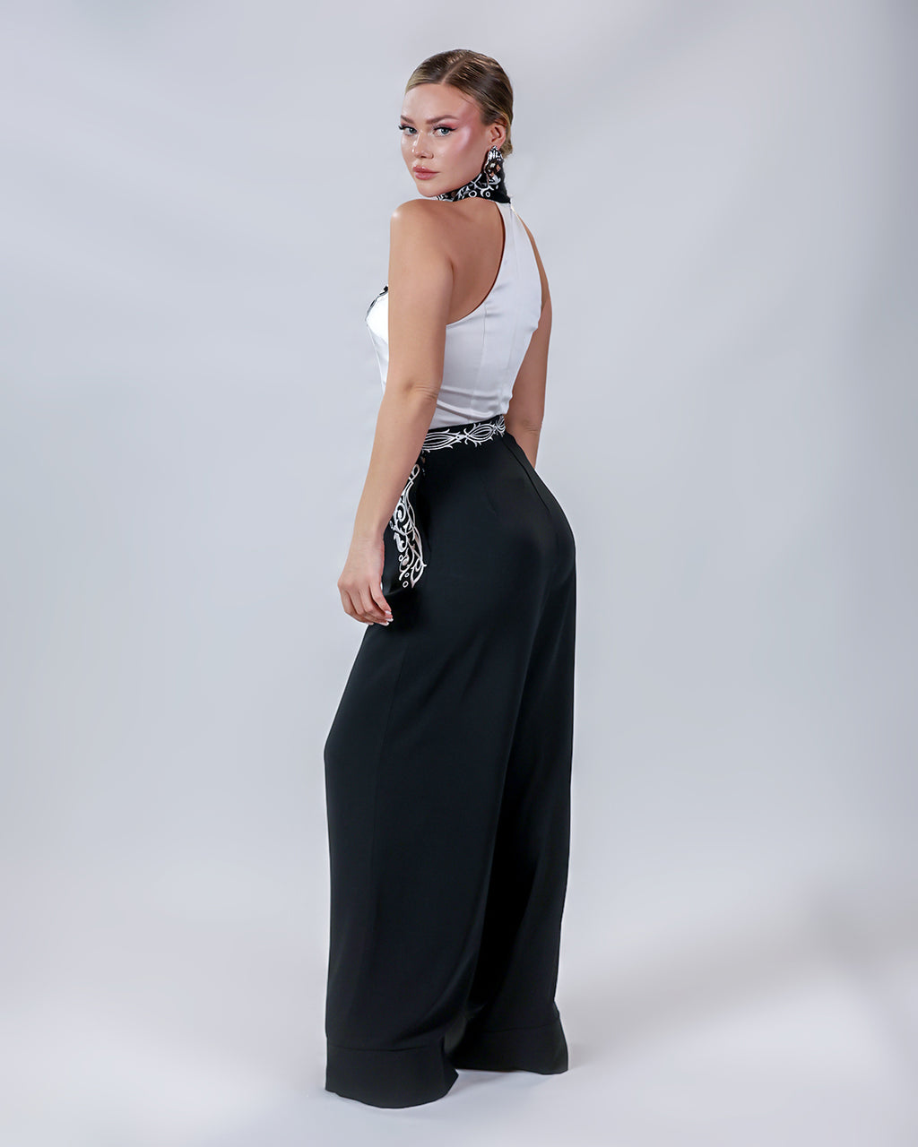Isadora İşlemeli Siyah Pantolon